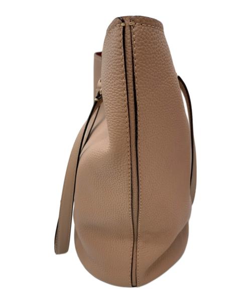 Kate Spade（ケイトスペード）Kate Spade (ケイトスペード) レザートートバッグ ピンクベージュの古着・服飾アイテム