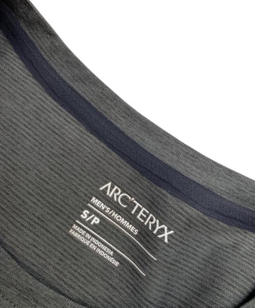 ARC'TERYX（アークテリクス）ARC'TERYX (アークテリクス) ロングスリーブTシャツ グレー サイズ:Sの古着・服飾アイテム