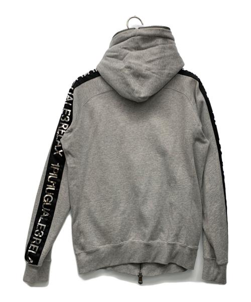 1PIU1UGUALE3 RELAX（ウノピゥウノウグァーレトレ リラックス）1PIU1UGUALE3 RELAX (ウノピゥウノウグァーレトレ リラックス) サイドエンボスロゴパーカー グレー サイズ:XXLの古着・服飾アイテム