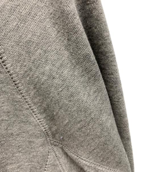 1PIU1UGUALE3 RELAX（ウノピゥウノウグァーレトレ リラックス）1PIU1UGUALE3 RELAX (ウノピゥウノウグァーレトレ リラックス) サイドエンボスロゴパーカー グレー サイズ:XXLの古着・服飾アイテム