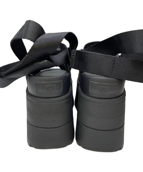 UGG（アグ）UGG (アグ) サンダル ブラック サイズ:23の古着・服飾アイテム