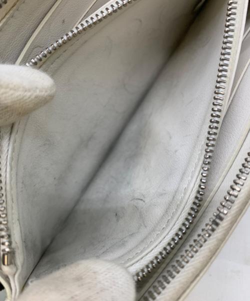 BOTTEGA VENETA（ボッテガベネタ）BOTTEGA VENETA (ボッテガベネタ) 長財布 ホワイトの古着・服飾アイテム