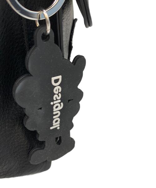 Desigual（デシグアル）Desigual (デシグアル) ミドルバックパック ブラックの古着・服飾アイテム