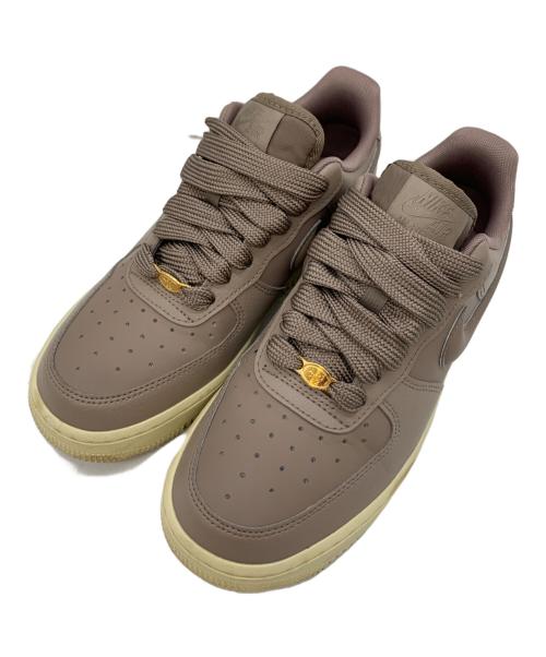 NIKE（ナイキ）NIKE (ナイキ) スニーカー ブラウン サイズ:24.5の古着・服飾アイテム