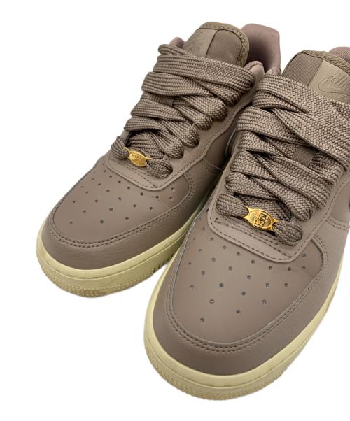 NIKE（ナイキ）NIKE (ナイキ) スニーカー ブラウン サイズ:24.5の古着・服飾アイテム