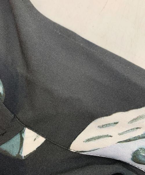 stussy（ステューシー）stussy (ステューシー) 半袖シャツ ブラック×ホワイト サイズ:Mの古着・服飾アイテム