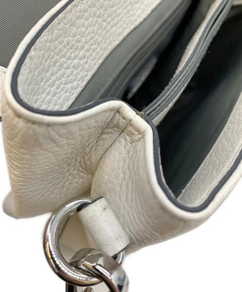 ECCO（エコー）ECCO (エコー) 牛革ショルダーバッグの古着・服飾アイテム