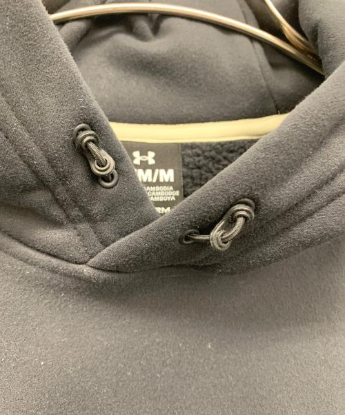 UNDER ARMOUR（アンダーアーマー）UNDER ARMOUR (アンダーアーマー) パーカー ブラック サイズ:Mの古着・服飾アイテム