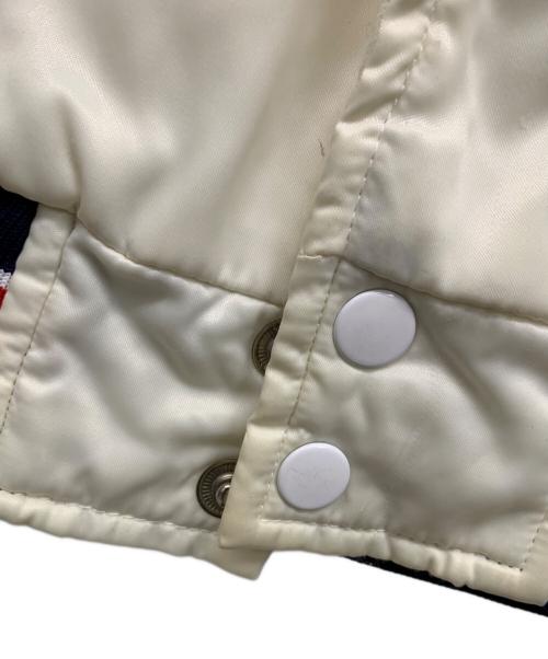 adidas（アディダス）adidas (アディダス) スタジャン ホワイト サイズ:-の古着・服飾アイテム