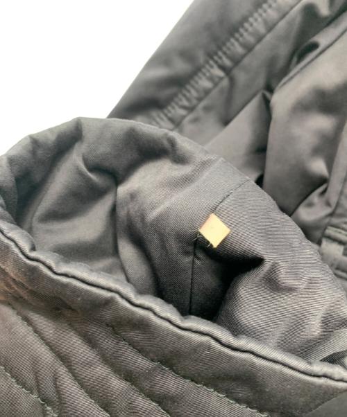 BURBERRY BLUE LABEL（バーバリーロンドンブルーレーベル）BURBERRY BLUE LABEL (バーバリーロンドンブルーレーベル) 中綿コート グレー サイズ:38の古着・服飾アイテム