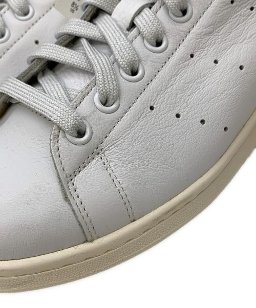 adidas（アディダス）adidas (アディダス) スニーカー ホワイト×グリーン サイズ:26.5 未使用品の古着・服飾アイテム