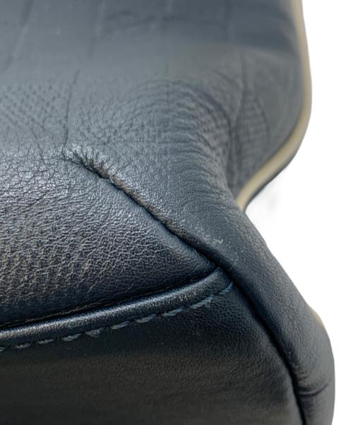 LOUIS VUITTON（ルイ ヴィトン）LOUIS VUITTON (ルイ ヴィトン) ショルダーバッグ ネイビーの古着・服飾アイテム