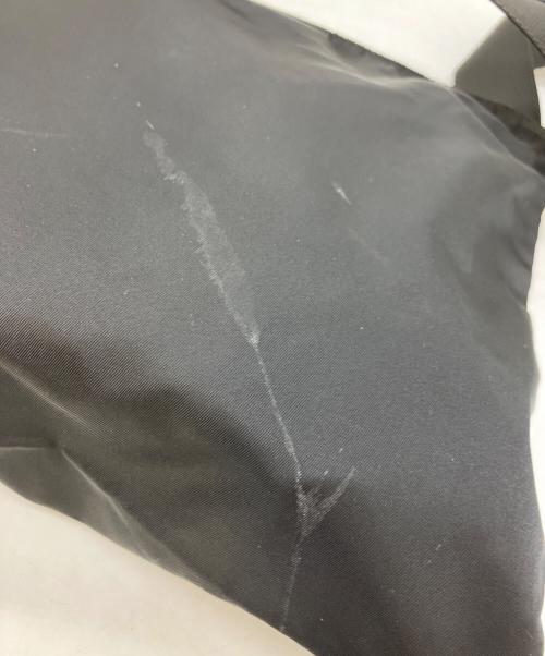 PRADA（プラダ）PRADA (プラダ) ナイロンショルダーバッグ ブラックの古着・服飾アイテム