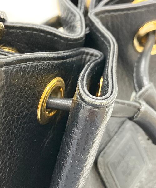 Burberry's（バーバリー）Burberry's (バーバリーズ) 巾着ショルダーバッグ ブラックの古着・服飾アイテム