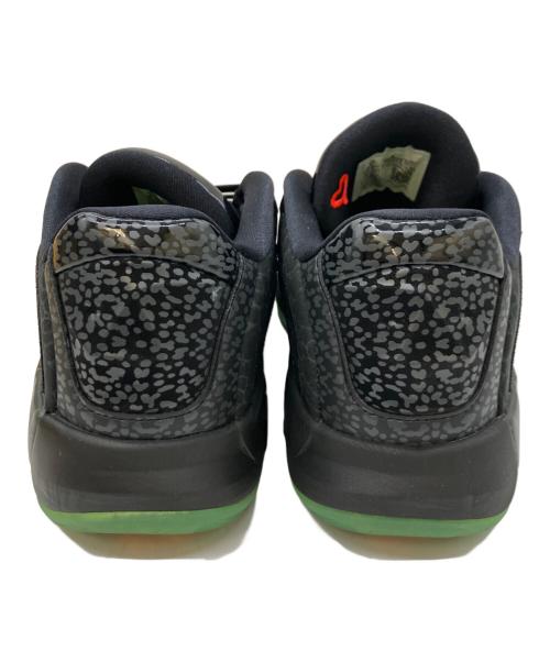 NIKE（ナイキ）NIKE (ナイキ) スニーカー ブラック×オレンジ サイズ:27.0の古着・服飾アイテム