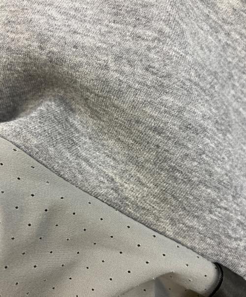 adidas（アディダス）adidas (アディダス) プルオーバーパーカー グレー サイズ:XSの古着・服飾アイテム