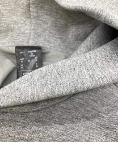 adidas（アディダス）adidas (アディダス) プルオーバーパーカー グレー サイズ:XSの古着・服飾アイテム