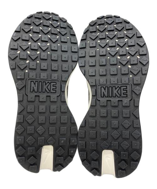 NIKE（ナイキ）NIKE (ナイキ) スニーカー ベージュ×ブラック サイズ:24.5の古着・服飾アイテム