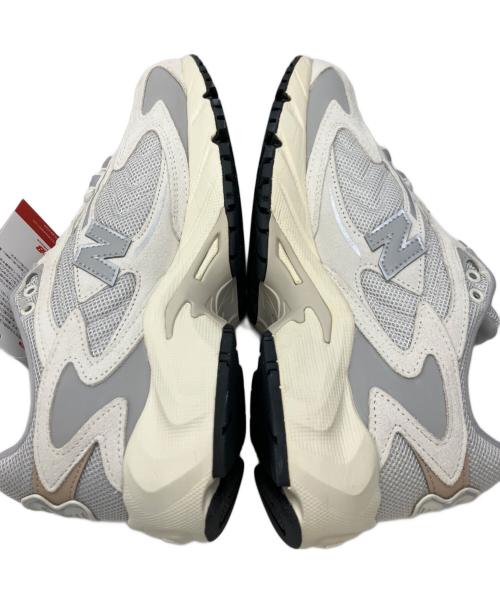 NEW BALANCE（ニューバランス）NEW BALANCE (ニューバランス) スニーカー グレー×ホワイト サイズ:24.5の古着・服飾アイテム