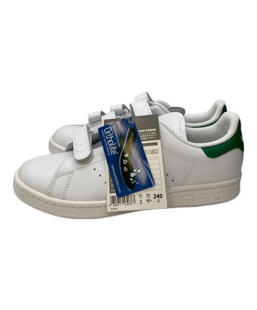 adidas（アディダス）adidas (アディダス) スニーカー ホワイト×グリーン サイズ:24の古着・服飾アイテム