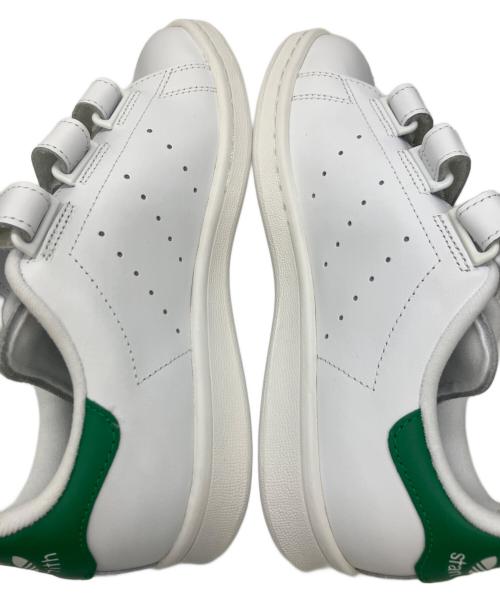 adidas（アディダス）adidas (アディダス) スニーカー ホワイト×グリーン サイズ:24の古着・服飾アイテム