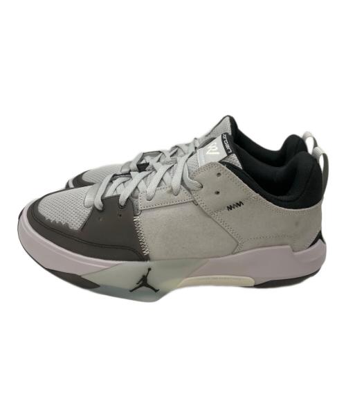 NIKE（ナイキ）NIKE (ナイキ) スニーカー グレー×ブラック サイズ:27.5の古着・服飾アイテム