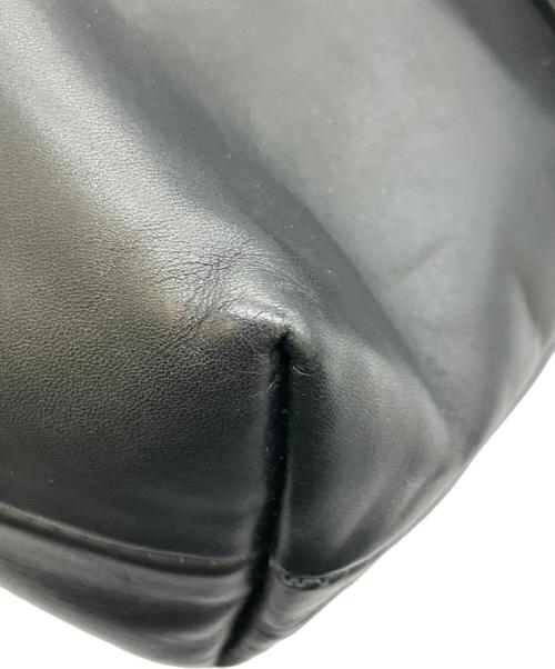 BOTTEGA VENETA（ボッテガベネタ）BOTTEGA VENETA (ボッテガベネタ) ショルダーバッグ ブラックの古着・服飾アイテム