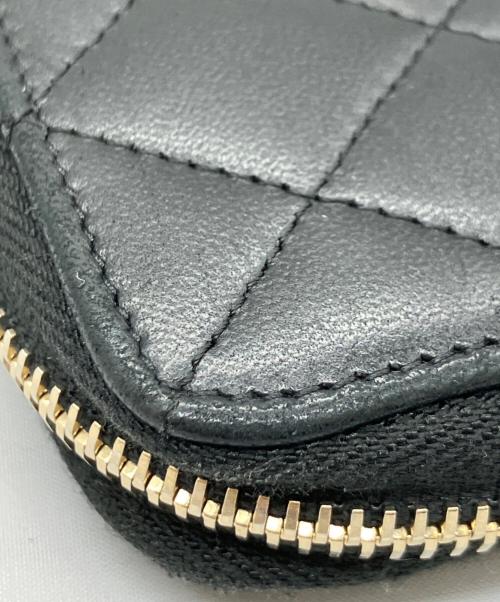 CHANEL（シャネル）CHANEL (シャネル) ラウンドファスナー長財布 ブラックの古着・服飾アイテム