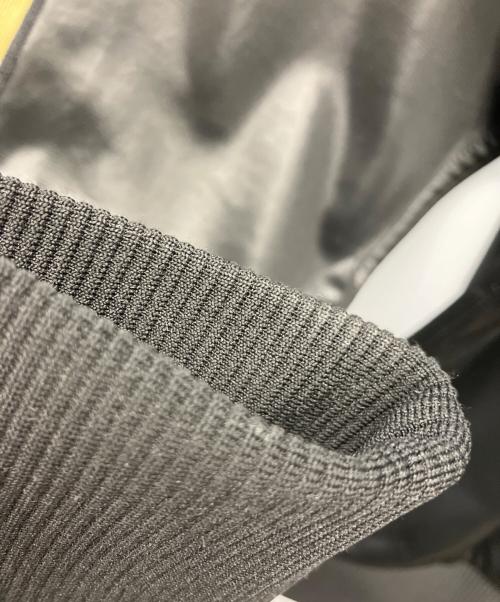 adidas（アディダス）adidas (アディダス) トラックジャケット ブラック×ゴールド サイズ:2XLの古着・服飾アイテム