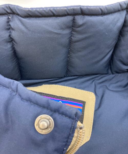 Patagonia（パタゴニア）Patagonia (パタゴニア) ダウンベスト ネイビー×カーキ サイズ:Sの古着・服飾アイテム