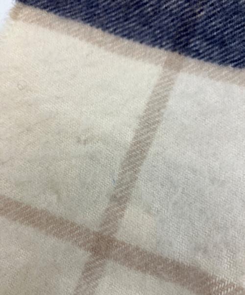 JOHNSTONS OF ELGIN（ジョンストンズオブエルガン）JOHNSTONS OF ELGIN (ジョンストンズオブエルガン) カシミヤマフラー アイボリー×ネイビーの古着・服飾アイテム