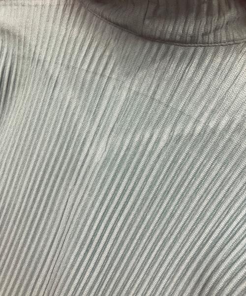 HOMME PLISSE ISSEY MIYAKE（オム プリッセ イッセイ ミヤケ）HOMME PLISSE ISSEY MIYAKE (オム プリッセ イッセイ ミヤケ) ジップパーカー グリーン サイズ:2の古着・服飾アイテム
