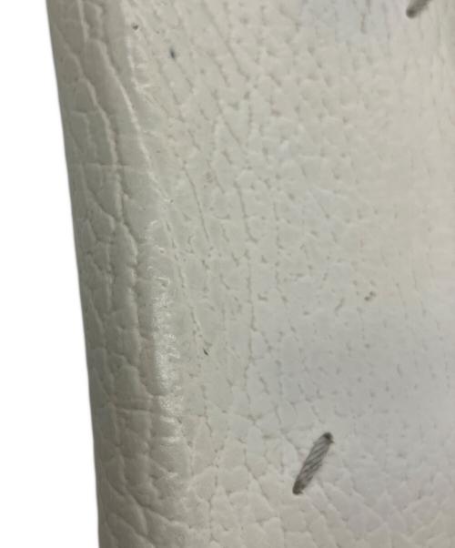 Maison Margiela（メゾンマルジェラ）Maison Margiela (メゾンマルジェラ) カードケース ホワイトの古着・服飾アイテム