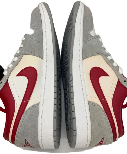 NIKE（ナイキ）NIKE (ナイキ) スニーカー グレー×レッド サイズ:27の古着・服飾アイテム