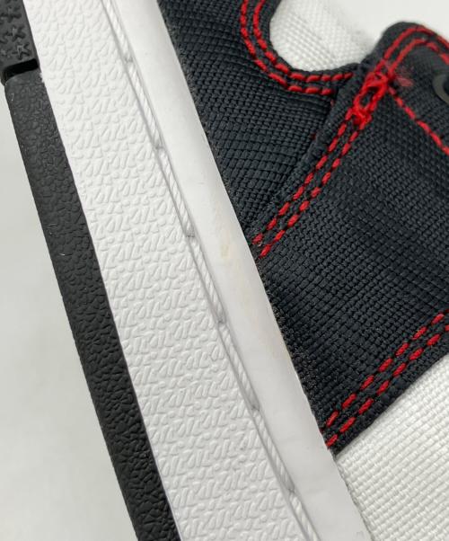 NIKE（ナイキ）NIKE (ナイキ) スニーカー ホワイト×ブラック サイズ:27の古着・服飾アイテム