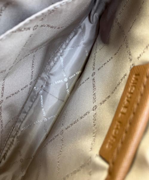 MICHAEL KORS（マイケル・コース）MICHAEL KORS (マイケル・コース) ショルダーバッグ ブラウン×ホワイトの古着・服飾アイテム