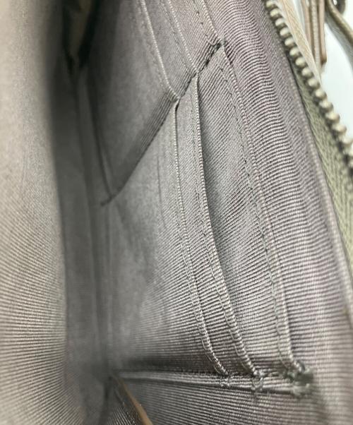 BLACK LABEL CRESTBRIDGE（ブラックレーベル クレストブリッジ）BLACK LABEL CRESTBRIDGE (ブラックレーベル クレストブリッジ) エンボスチェックスマートフォンショルダーケース ブラウンの古着・服飾アイテム