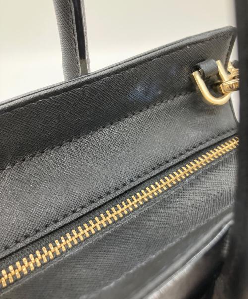 Kate Spade（ケイトスペード）Kate Spade (ケイトスペード) 2WAYバッグ ホワイト×ブラックの古着・服飾アイテム