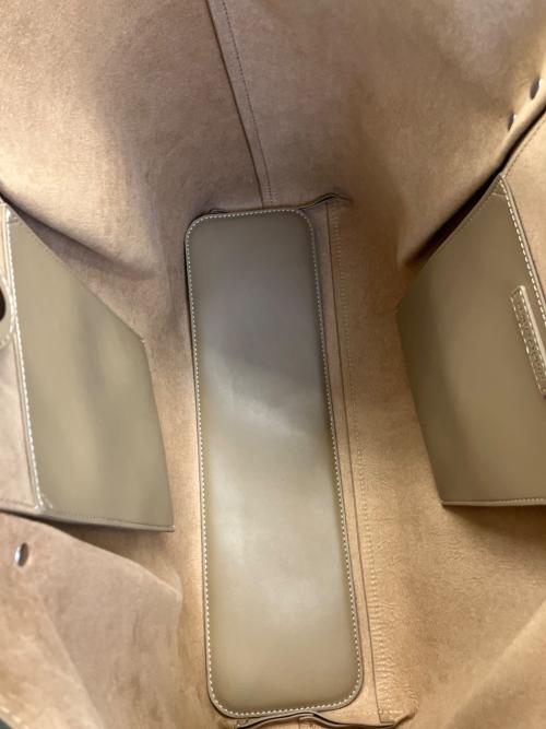 BEAUTY&YOUTH UNITED ARROWS（ビューティーアンドユースユナイテッドアローズ）BEAUTY&YOUTH UNITED ARROWS (ビューティーアンドユースユナイテッドアローズ) フェイクレザートートバッグ ベージュの古着・服飾アイテム