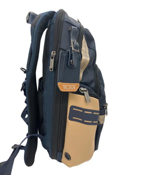 TUMI（トゥミ）TUMI (トゥミ) リュック ネイビー×ベージュの古着・服飾アイテム