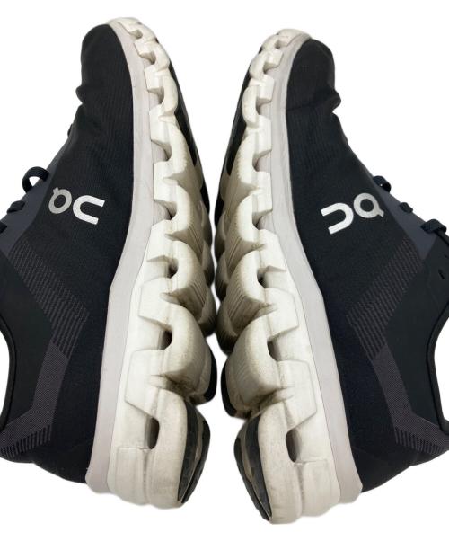 on（オン）On (オン) シューズ ブラック×ホワイト サイズ:27.5の古着・服飾アイテム