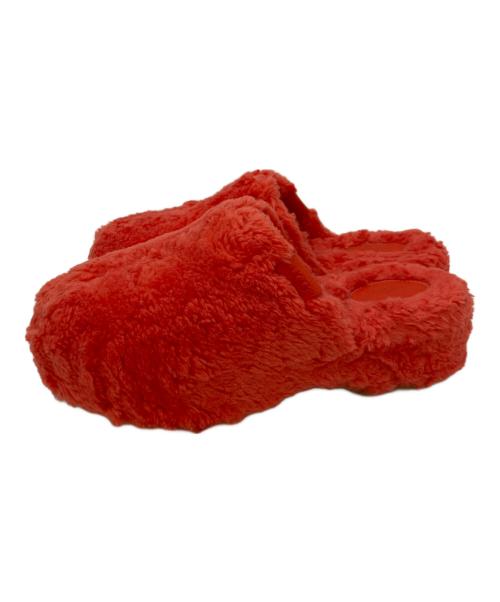 UGG（アグ）UGG (アグ) サンダル レッド サイズ:24の古着・服飾アイテム