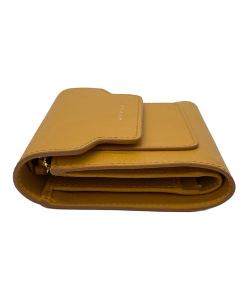 MARNI（マルニ）MARNI (マルニ) 3つ折り財布 マスタードの古着・服飾アイテム