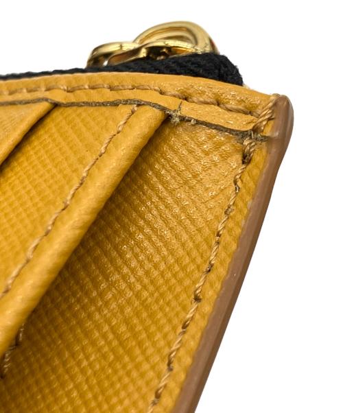 MARNI（マルニ）MARNI (マルニ) 3つ折り財布 マスタードの古着・服飾アイテム