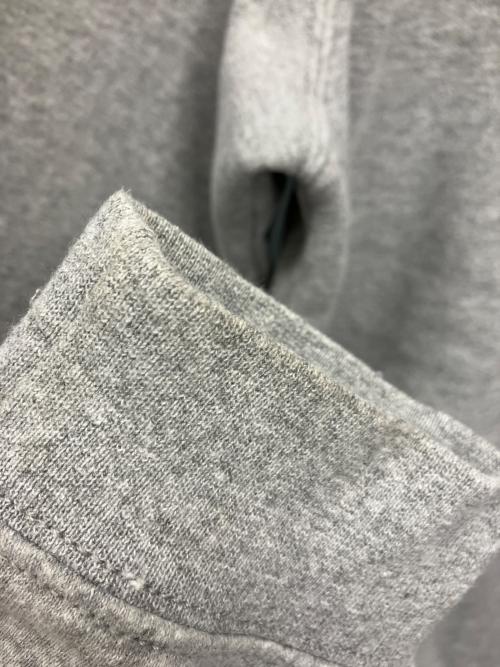 CarHartt（カーハート）CarHartt (カーハート) プルオーバーパーカー グレー サイズ:Lの古着・服飾アイテム