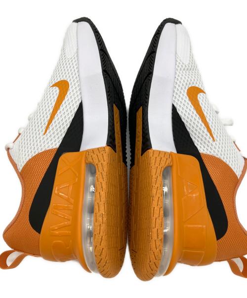 NIKE（ナイキ）NIKE (ナイキ) ローカットスニーカー ホワイト×オレンジ サイズ:28の古着・服飾アイテム