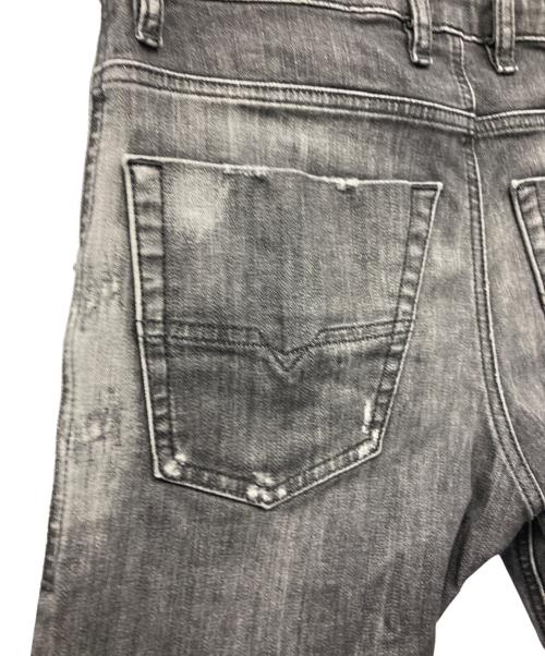 DIESEL（ディーゼル）DIESEL (ディーゼル) デニムパンツ グレー サイズ:W28の古着・服飾アイテム