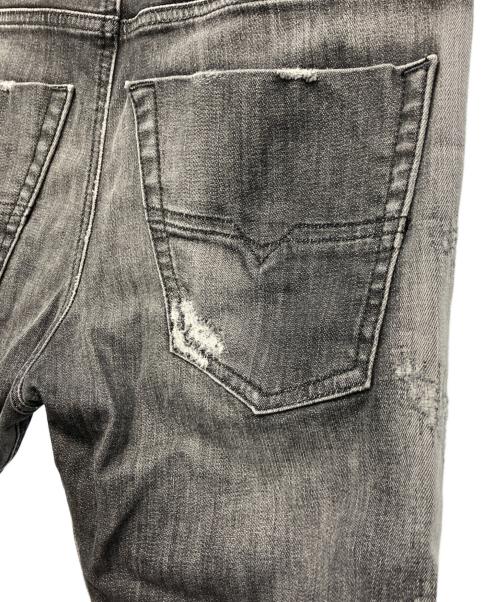 DIESEL（ディーゼル）DIESEL (ディーゼル) デニムパンツ グレー サイズ:W28の古着・服飾アイテム