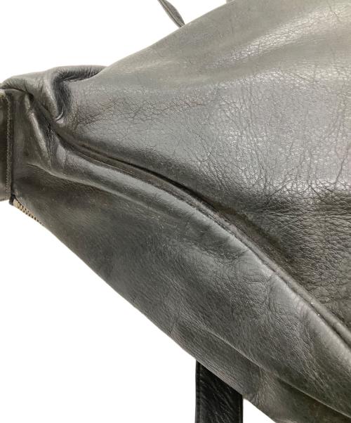 YOHJI YAMAMOTO（ヨウジヤマモト）YOHJI YAMAMOTO (ヨウジヤマモト) レザーショルダーバッグ ブラックの古着・服飾アイテム