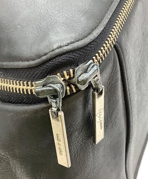YOHJI YAMAMOTO（ヨウジヤマモト）YOHJI YAMAMOTO (ヨウジヤマモト) レザーショルダーバッグ ブラックの古着・服飾アイテム